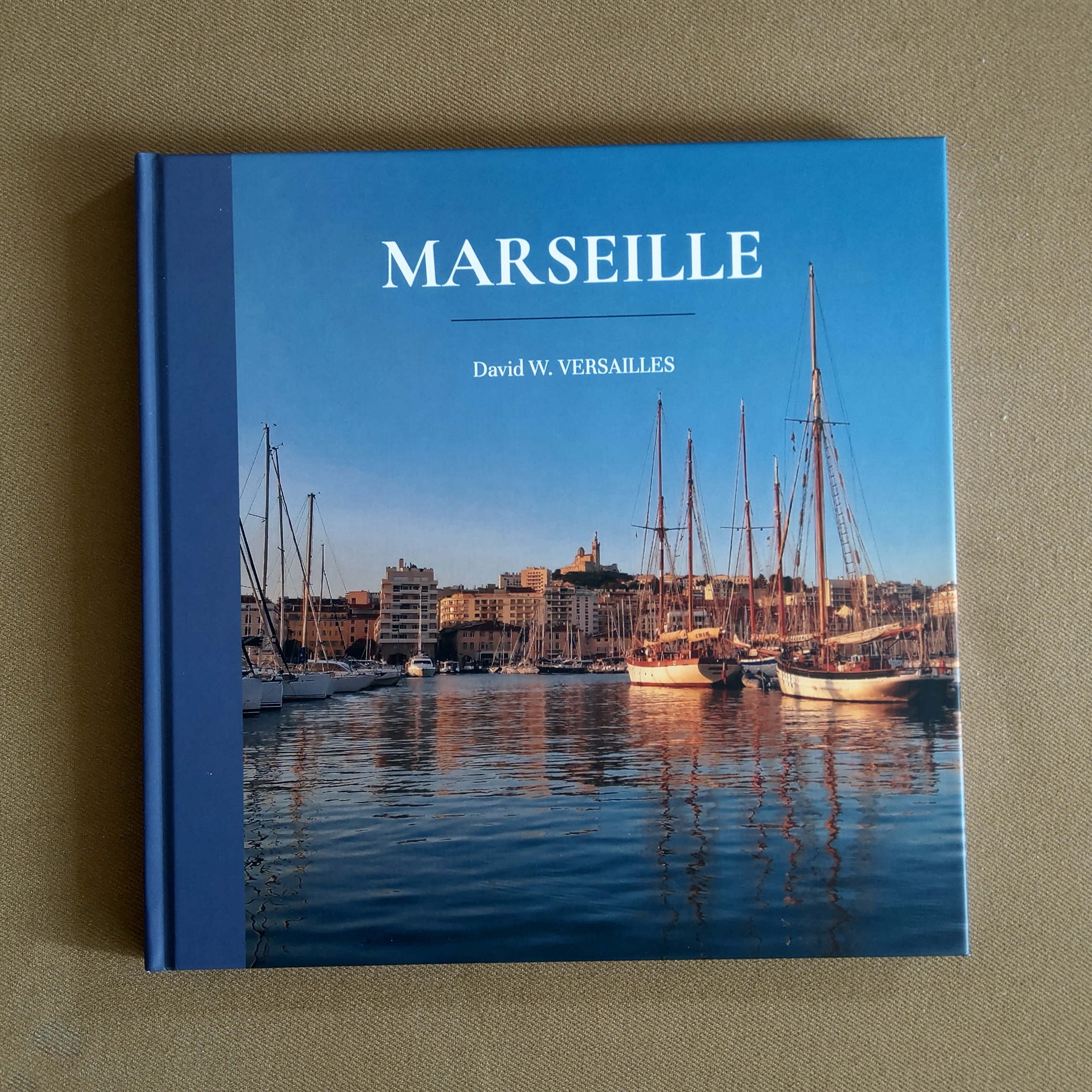 DV BOOK MARSEILLE