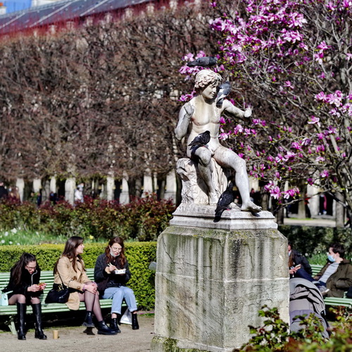 David W. VERSAILLES