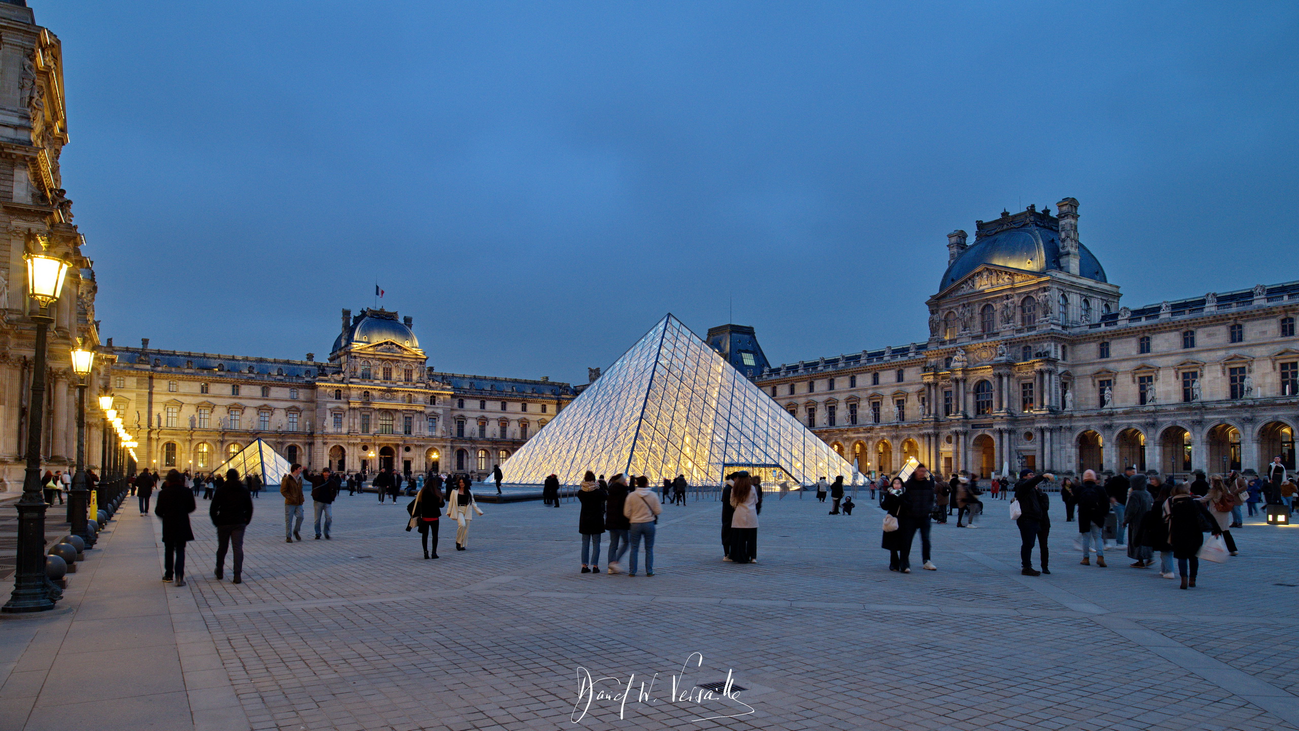 Copyright David W VERSAILLES