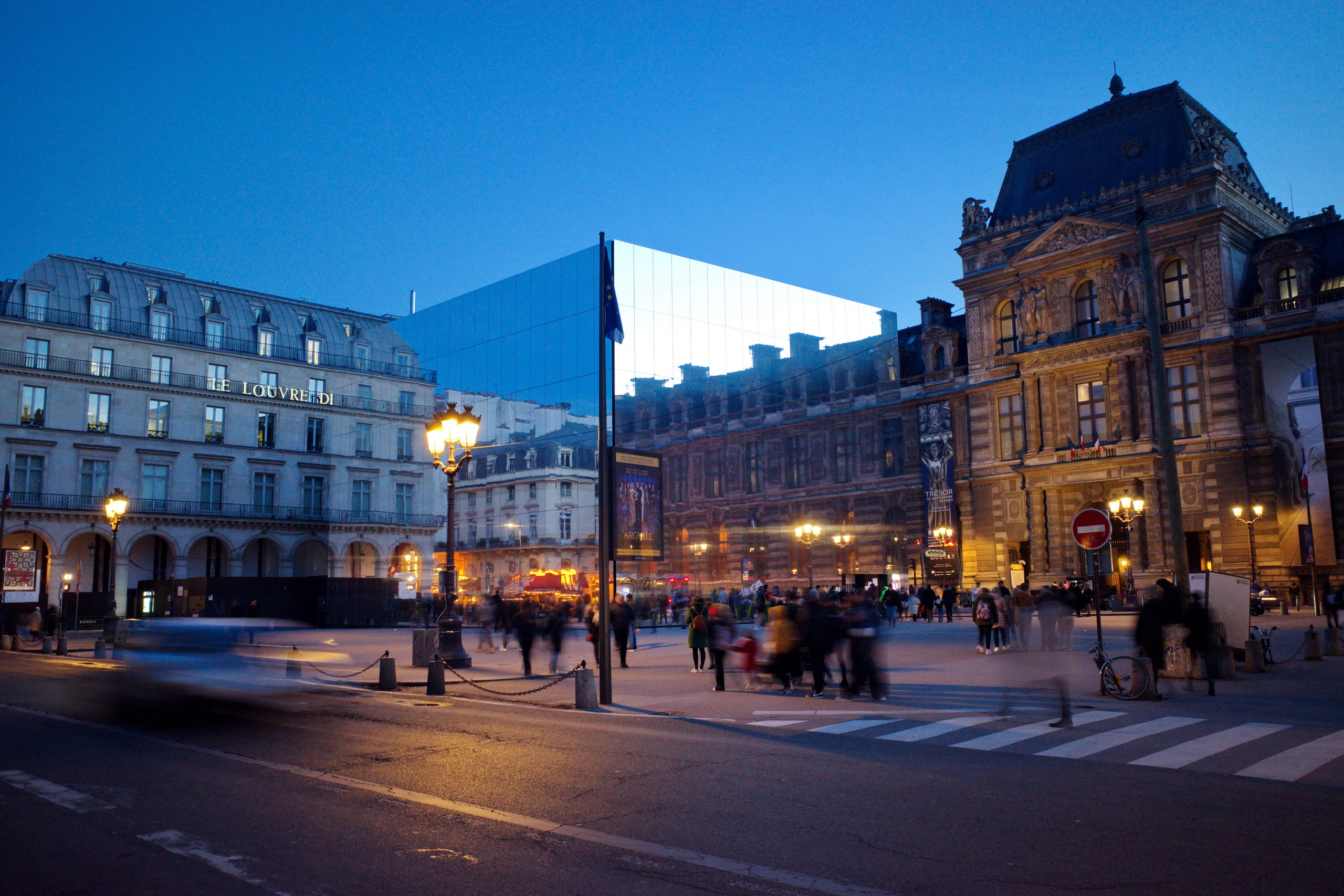 Copyright David W VERSAILLES